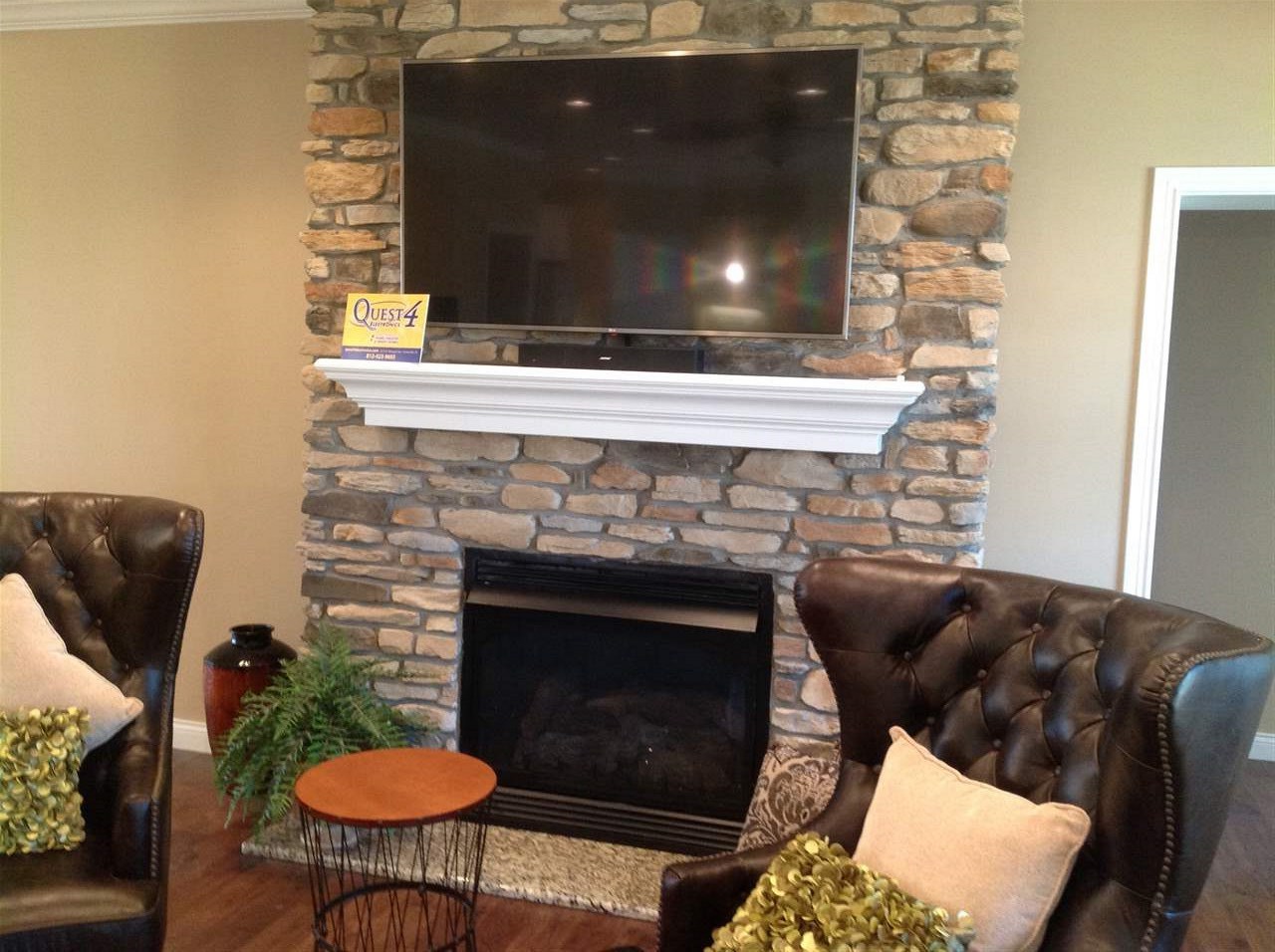 1214 Ladbrooke Drive, Evansville, IN 47725