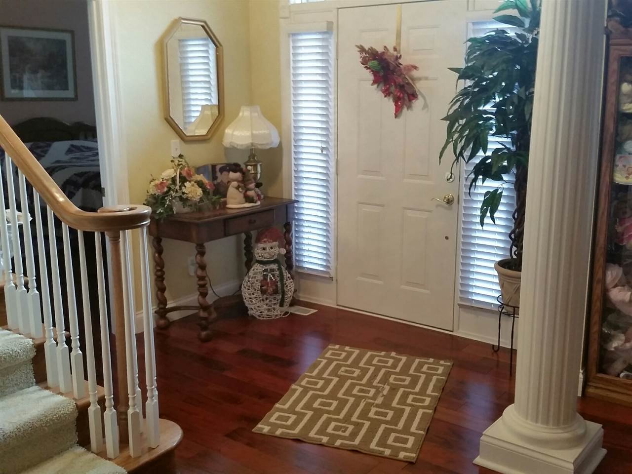 2332 Waterstone Drive, Evansville, IN 47725