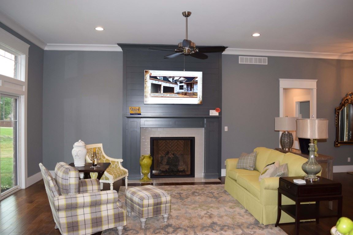 7500 Lauren Drive, Evansville, IN 47725