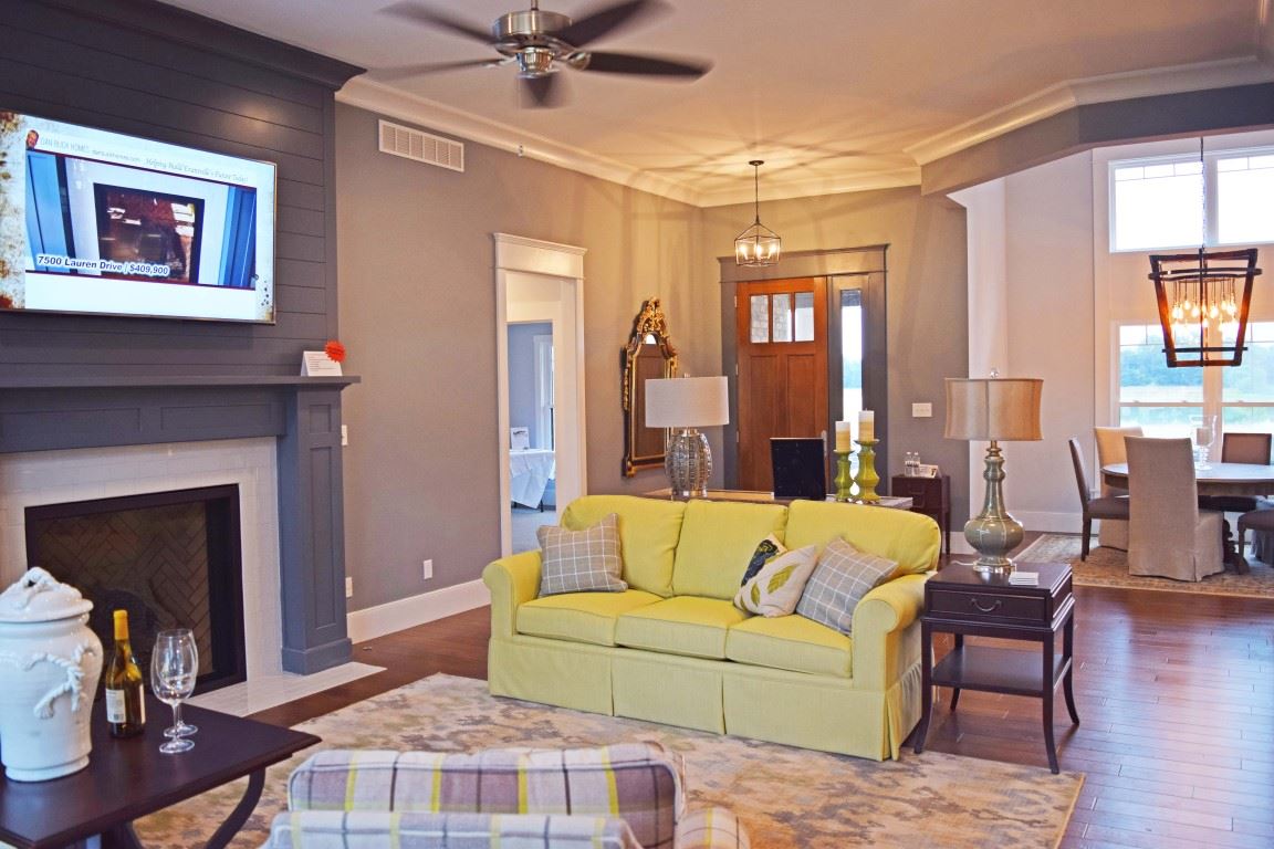 7500 Lauren Drive, Evansville, IN 47725