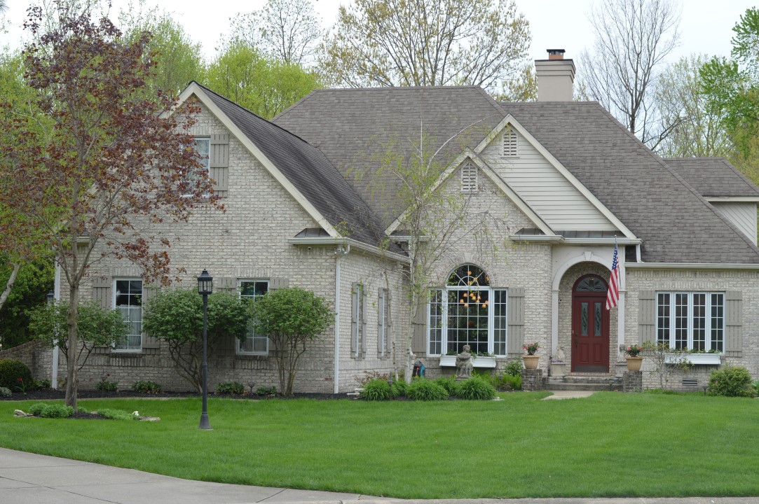 250 Piccadilly Ct, Terre Haute, IN 47803