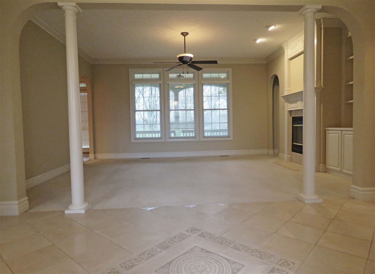 816Cliffside Ct, Lafayette, IN 47905