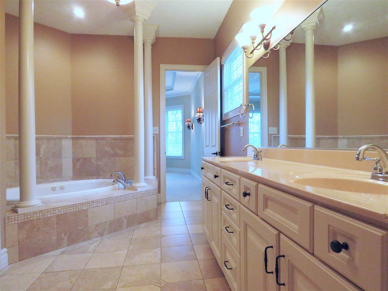 816Cliffside Ct, Lafayette, IN 47905