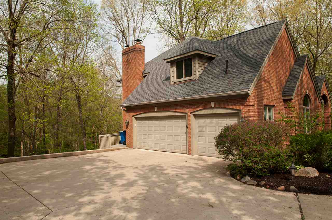 1305Castle Dr, Lafayette, IN 47905