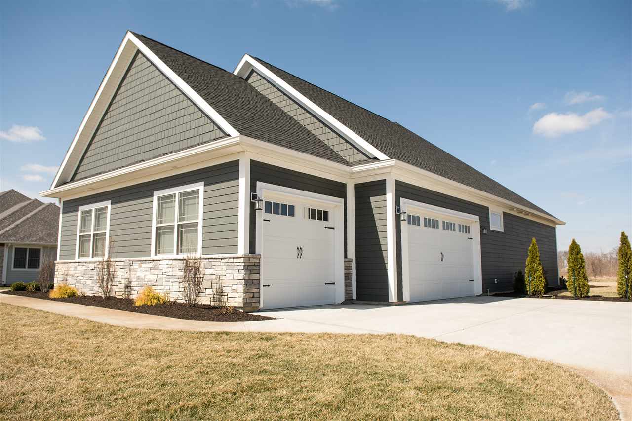 1062Admirals Pointe Dr, Lafayette, IN 47909