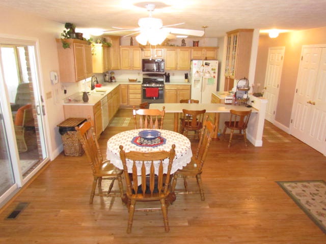 11698 W Briarwood, Monticello, IN 47960