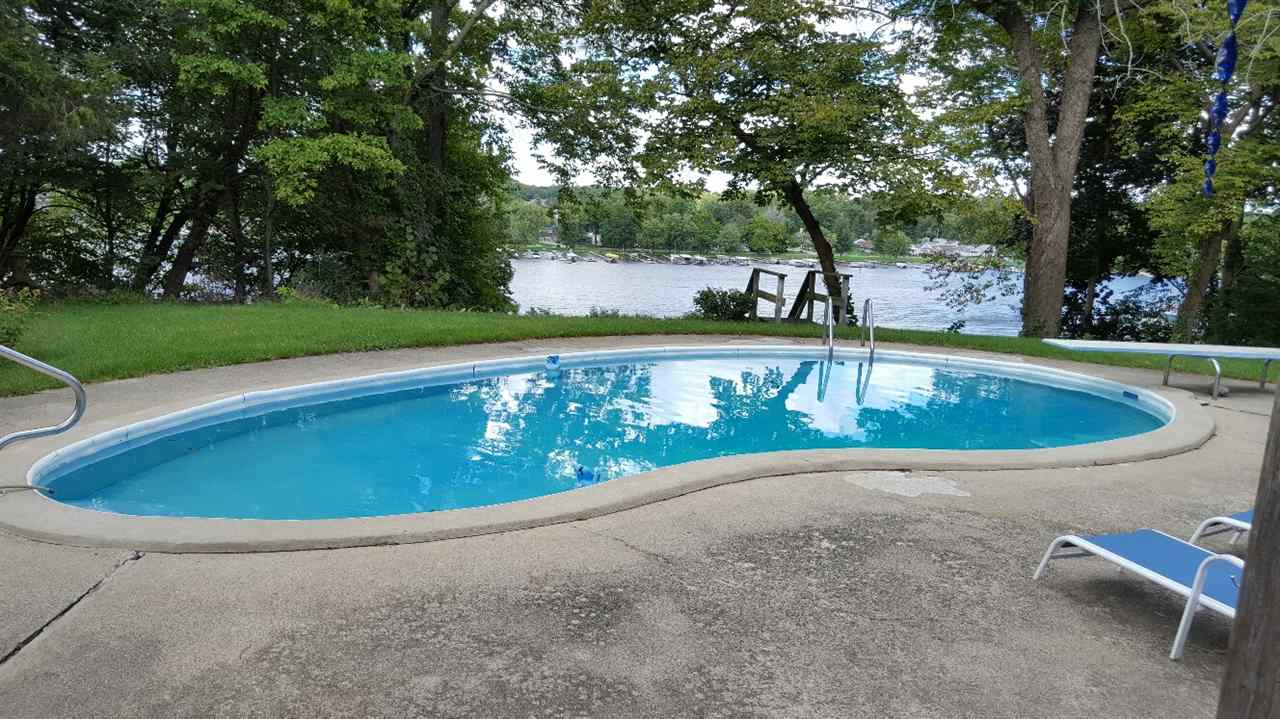 404 E Terrace Bay Ct, Monticello, IN 47960