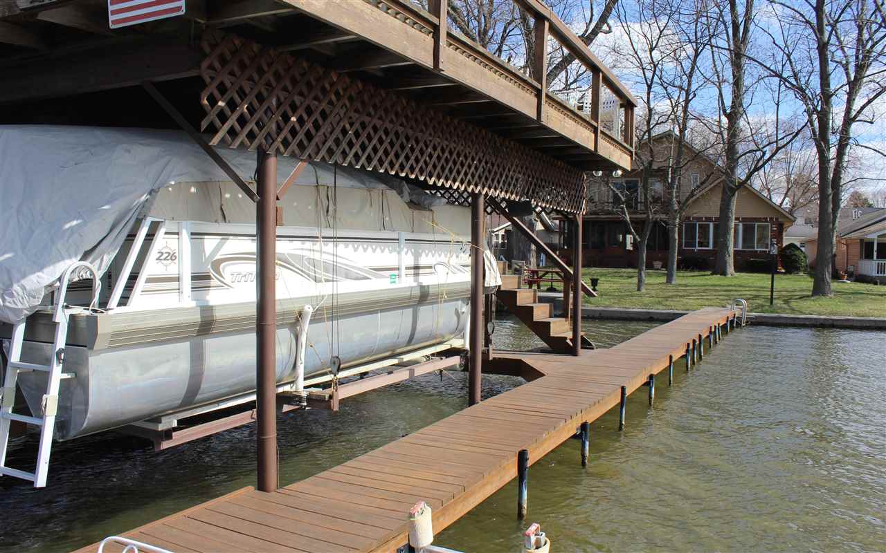 12202 N Upper Lakeshore, Monticello, IN 47960