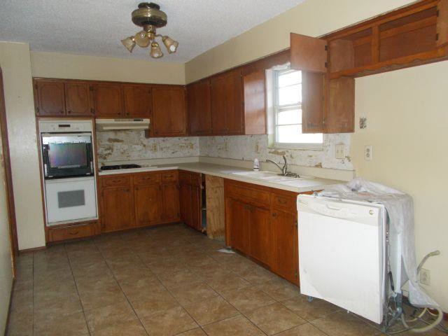 742 Lakewood RdBonner Springs, KS, 66012Wyandotte County