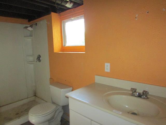 227 S Neconi AveBonner Springs, KS, 66012Wyandotte County