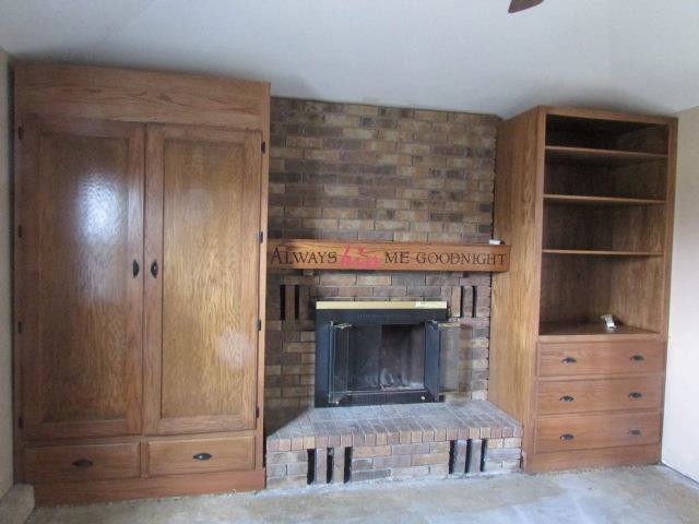 345 W Warren StGardner, KS, 66030Johnson County