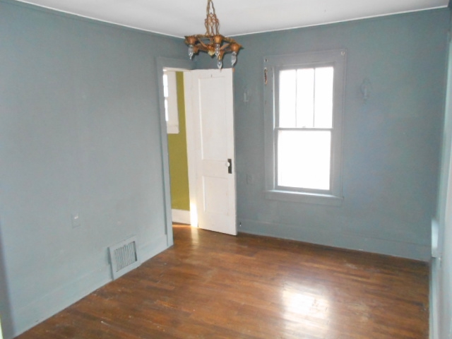218 Alabama StLawrence, KS, 66044Douglas County