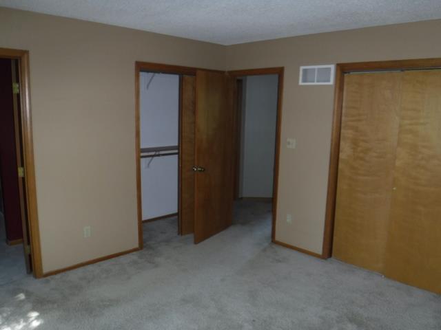 1805 Hampton StLawrence, KS, 66046Douglas County