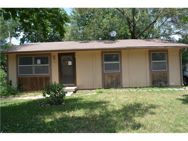 1512 E 28th TerLawrence, KS, 66046Douglas County