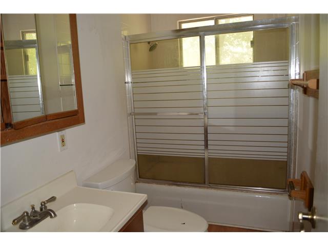1512 E 28th TerLawrence, KS, 66046Douglas County