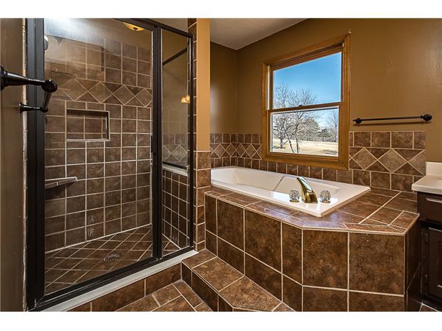 2114 Greenbrier DrLawrence, KS, 66047Douglas County