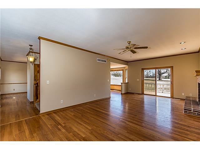 2114 Greenbrier DrLawrence, KS, 66047Douglas County