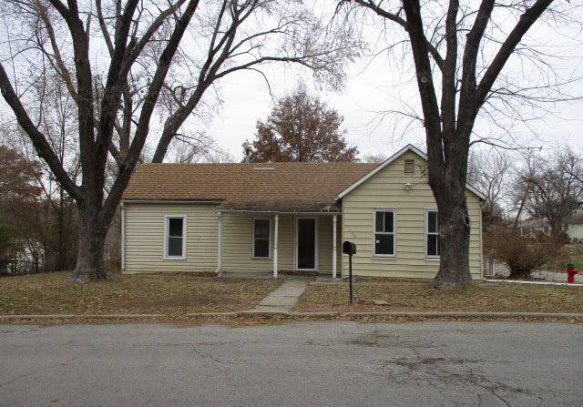 1130 Kansas StLeavenworth, KS, 66048Leavenworth County