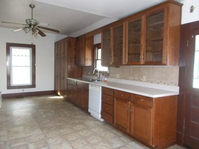 410 Walnut StLeavenworth, KS, 66048Leavenworth County