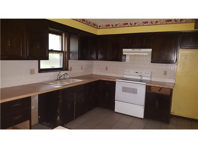 1712 Thorton StLeavenworth, KS, 66048Leavenworth County