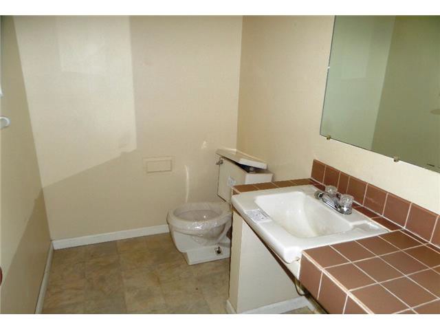 3309 W 8th StLawrence, KS, 66049Douglas County
