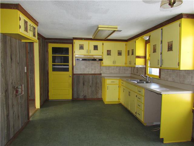 630 W Spruce StOlathe, KS, 66061Johnson County