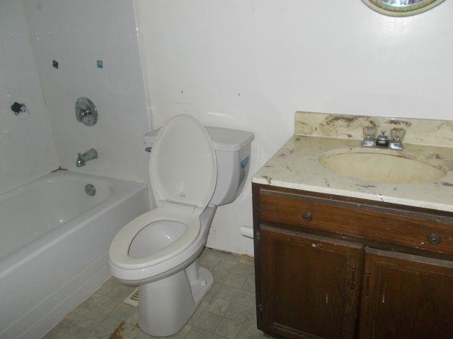 1704 W Wabash StOlathe, KS, 66061Johnson County