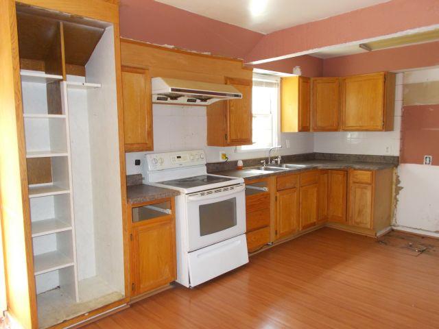 701 E Poplar StOlathe, KS, 66061Johnson County