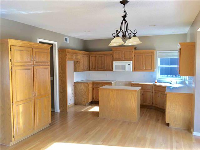 18427 W 154th TerOlathe, KS, 66062Johnson County