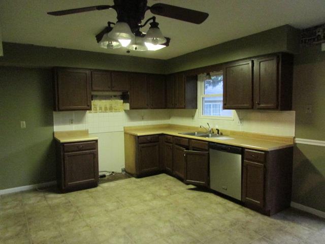 16316 W 125th CirOlathe, KS, 66062Johnson County