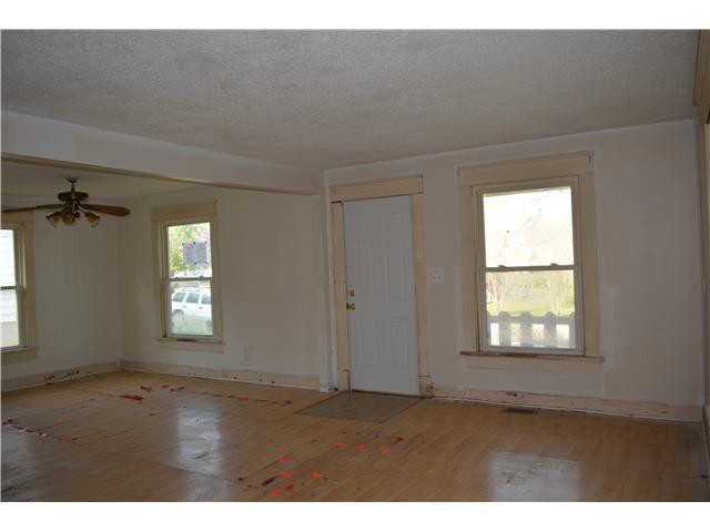 708 10th StOsawatomie, KS, 66064Miami County
