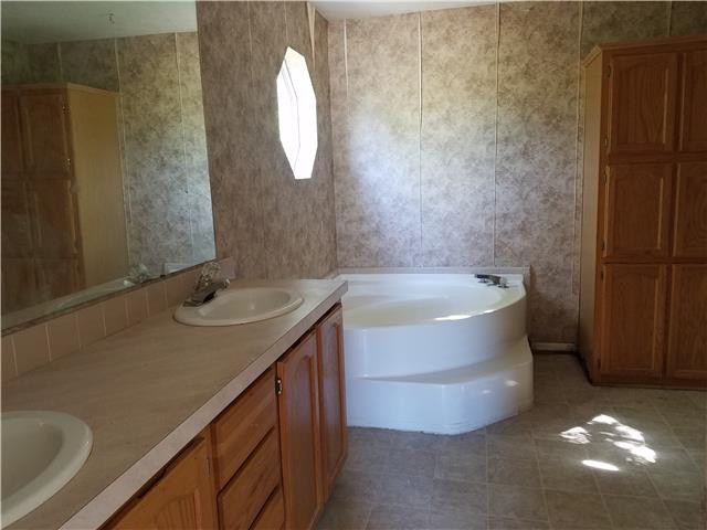 821 Lincoln AveOsawatomie, KS, 66064Miami County