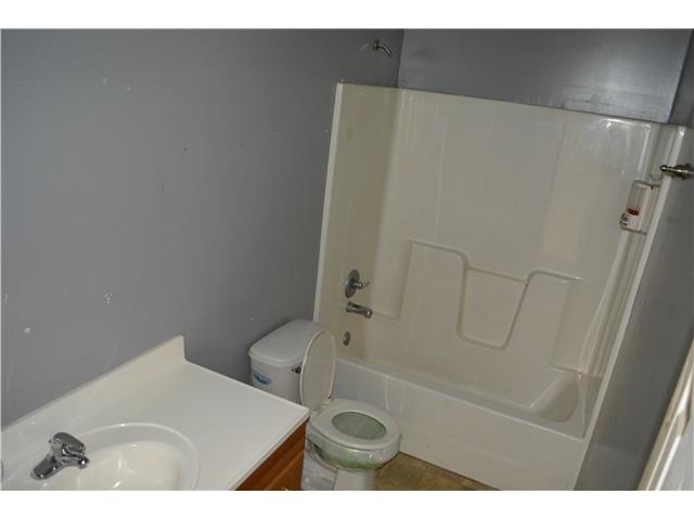 725 Pacific AveOsawatomie, KS, 66064Miami County