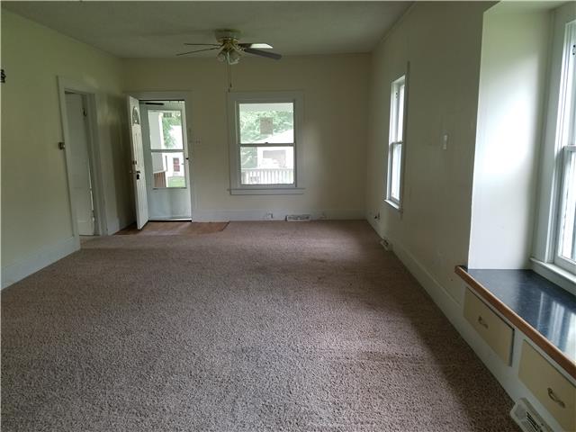 626 S Oak StOttawa, KS, 66067Franklin County