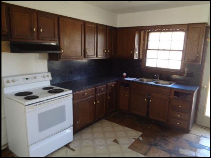 506 W Piankishaw StPaola, KS, 66071Miami County