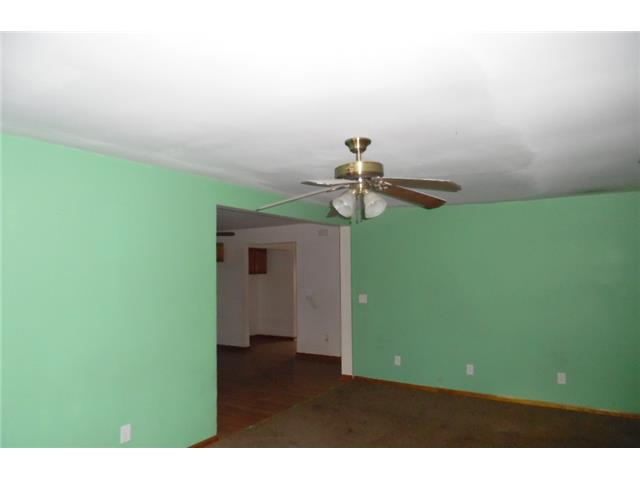 410 Oak StPerry, KS, 66073Jefferson County