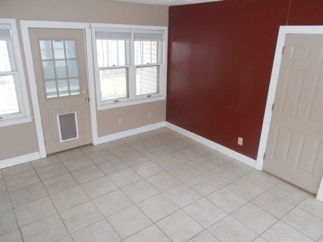 203 W 4th StTonganoxie, KS, 66086Leavenworth County