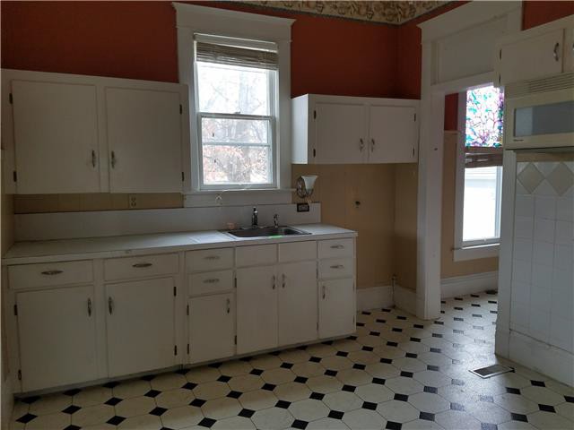 404 Pine StWellsville, KS, 66092Franklin County