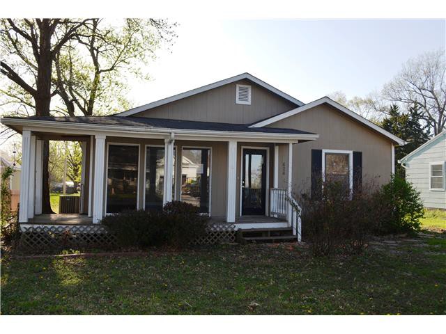 626 Pine StWellsville, KS, 66092Franklin County