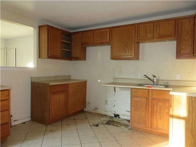 4861 Oakland AveKansas City, KS, 66102Wyandotte County