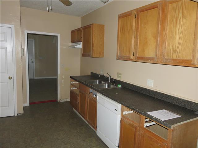 1253 Metropolitan AveKansas City, KS, 66103Wyandotte County