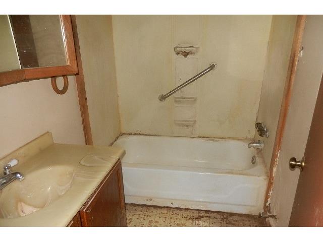 2732 N 48th TerKansas City, KS, 66104Wyandotte County