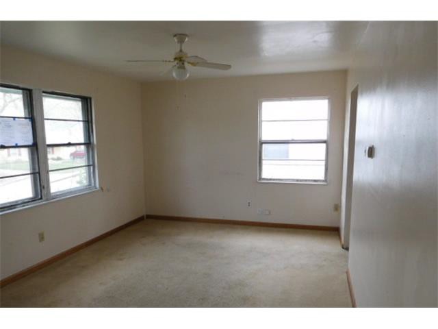 2813 S 48th StKansas City, KS, 66106Wyandotte County