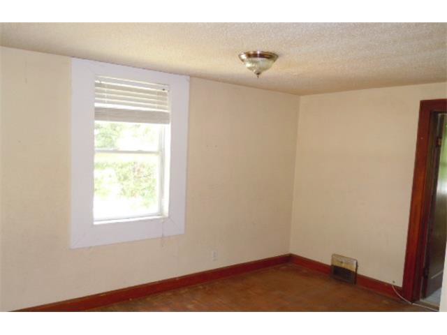 1803 S 40th StKansas City, KS, 66106Wyandotte County