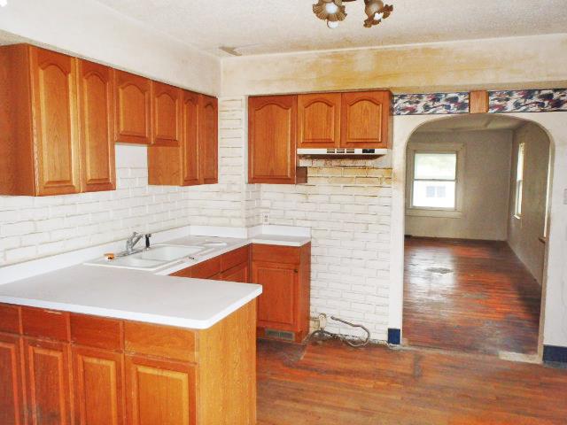 1430 S 40th StKansas City, KS, 66106Wyandotte County