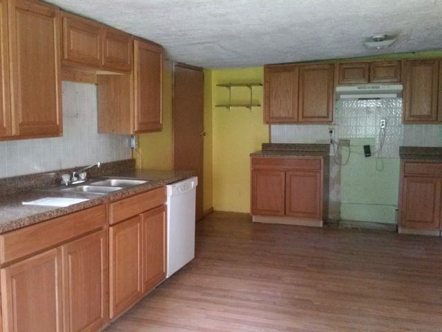 6821 Webster AveKansas City, KS, 66109Wyandotte County