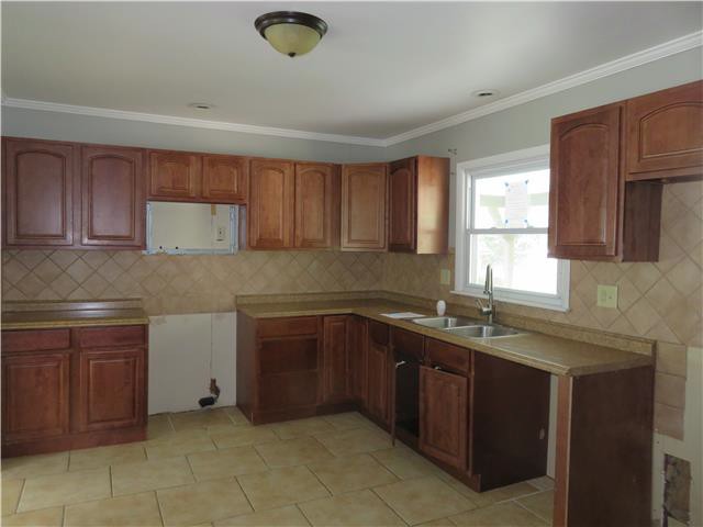 433 S 76th StKansas City, KS, 66111Wyandotte County