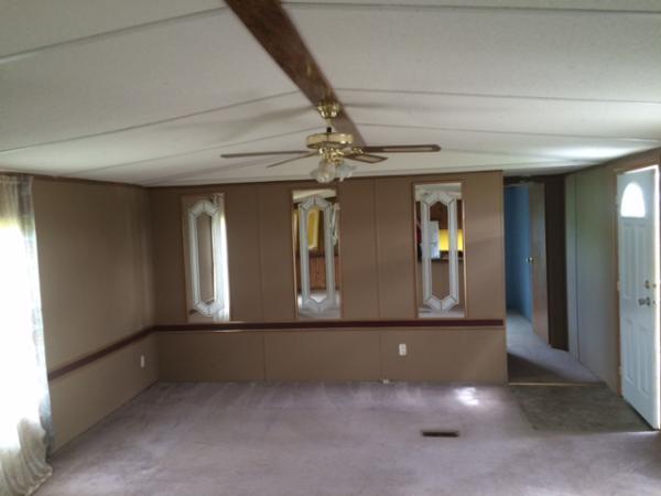 River View Estates 1016 75th TerraceKansas City, KS 66111