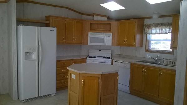 River View Estates 7504 Edgehill AveKansas City, KS 66111