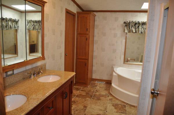 River View Estates 1111 South 75th TerraceKansas City, KS 66111